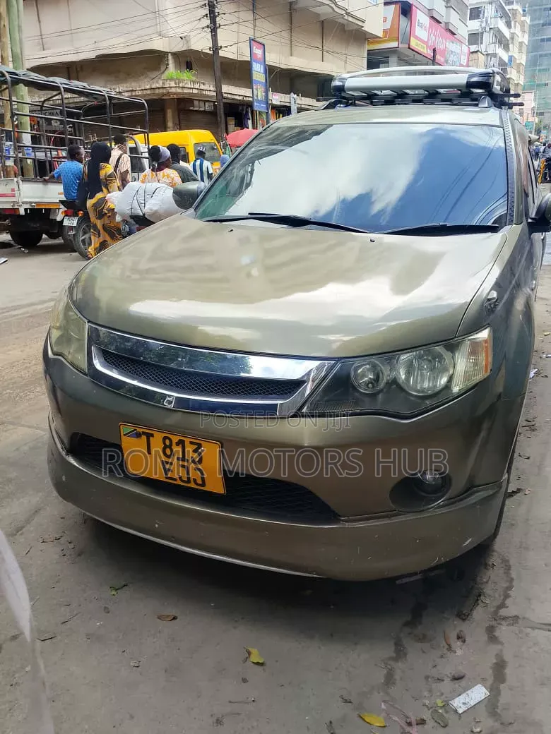 Mitsubishi Outlander 2008 Gold