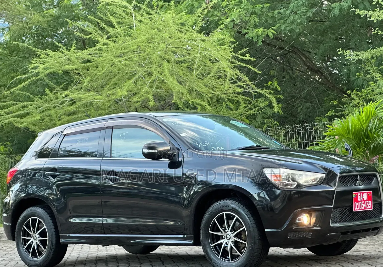 Mitsubishi RVR 2013 Black