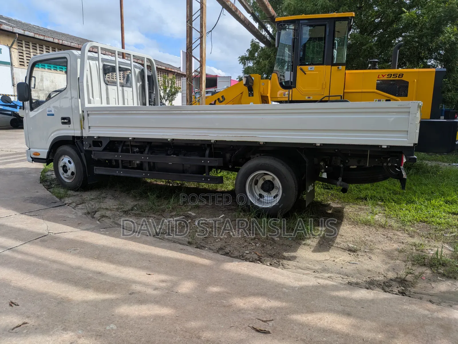 3t New Brand Jac Truck ( Half Body )