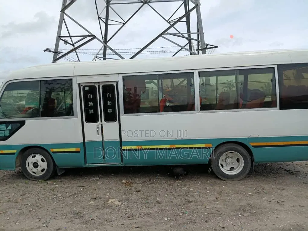 Toyota Coaster 2004 White