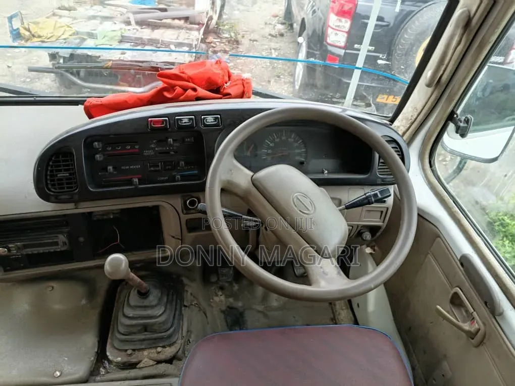Toyota Coaster 2004 White