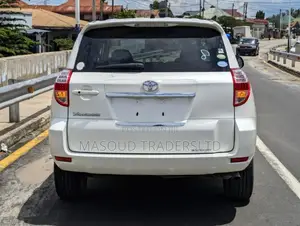 Toyota Vanguard 2007 White