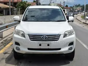 Toyota Vanguard 2007 White