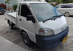 Toyota TownAce 2018 White