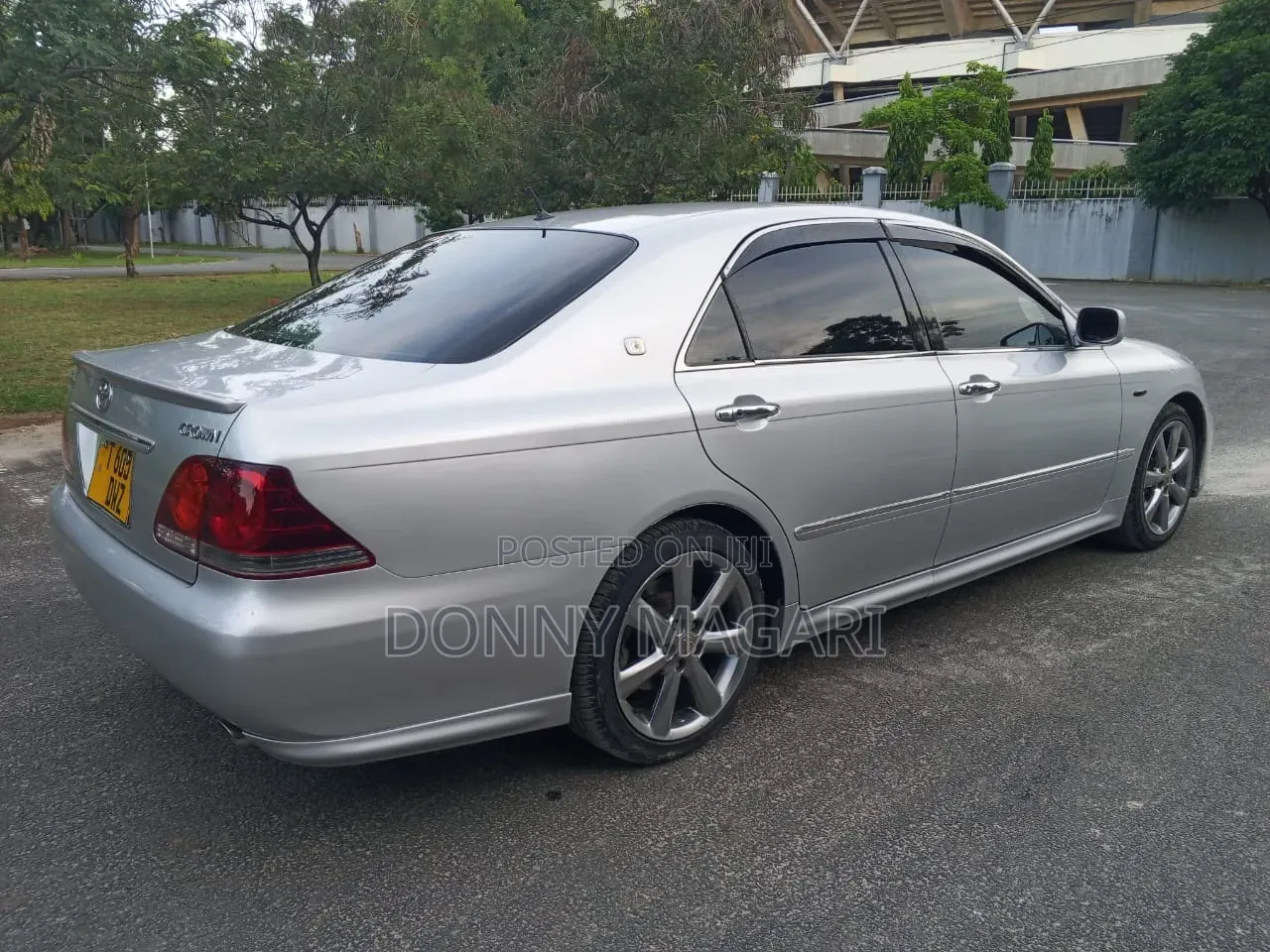 Toyota Crown 2006 Silver