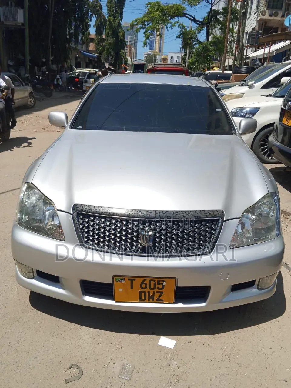 Toyota Crown 2006 Silver