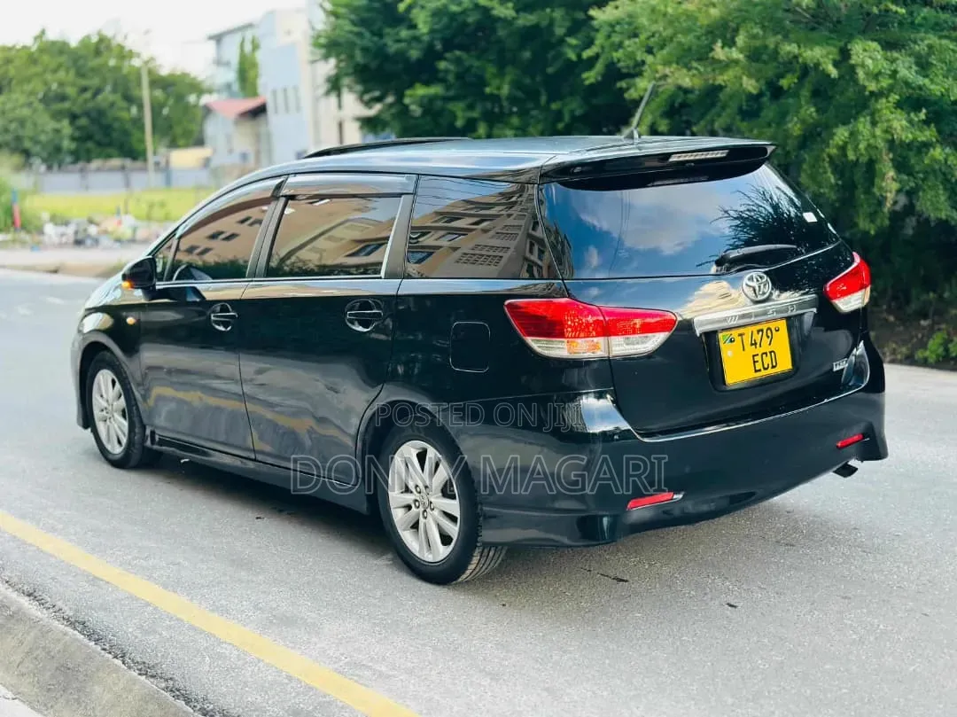 Toyota Wish 2011 Black