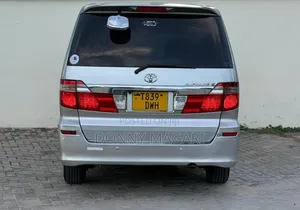 Toyota Alphard 2.4 Petrol AWD 2004 Silver