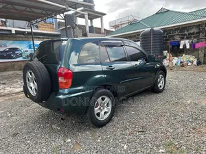 Toyota RAV4 1.8 2004 Green
