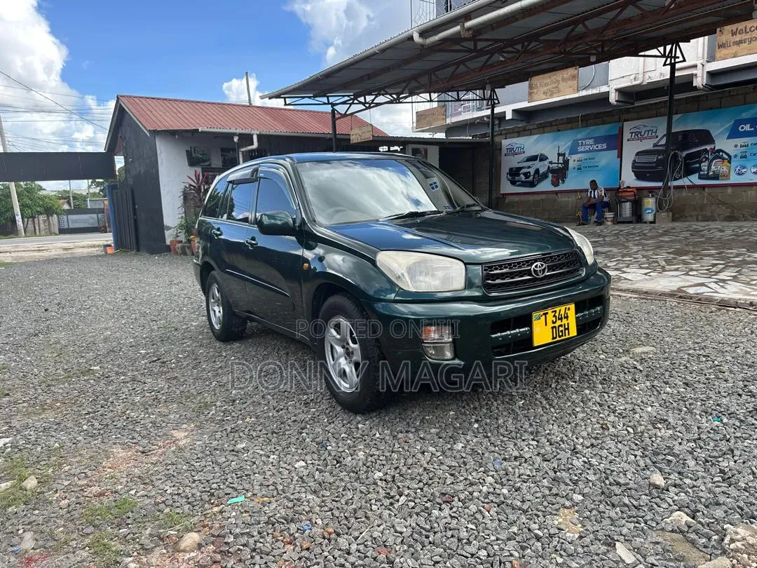 Toyota RAV4 1.8 2004 Green