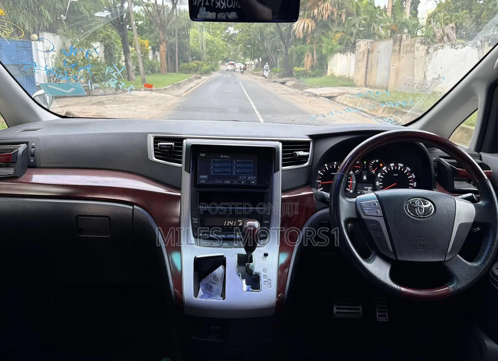 Toyota Alphard 2009 White