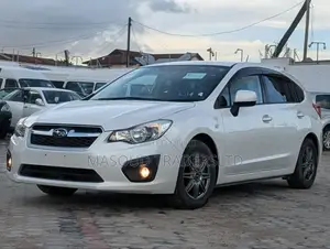 Subaru Impreza 2.0i Limited 4-dr 2013 White