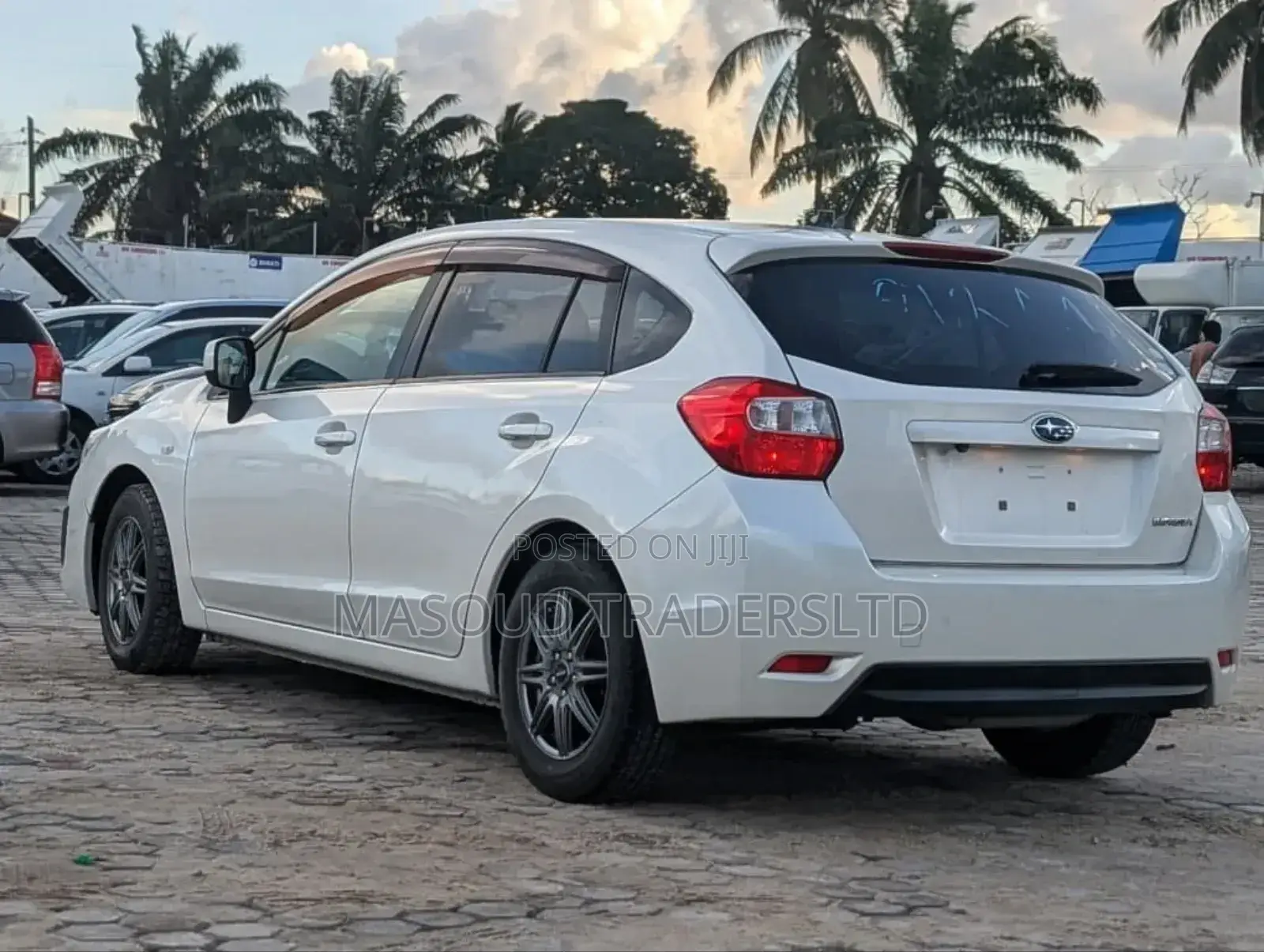 Subaru Impreza 2.0i Limited 4-dr 2013 White