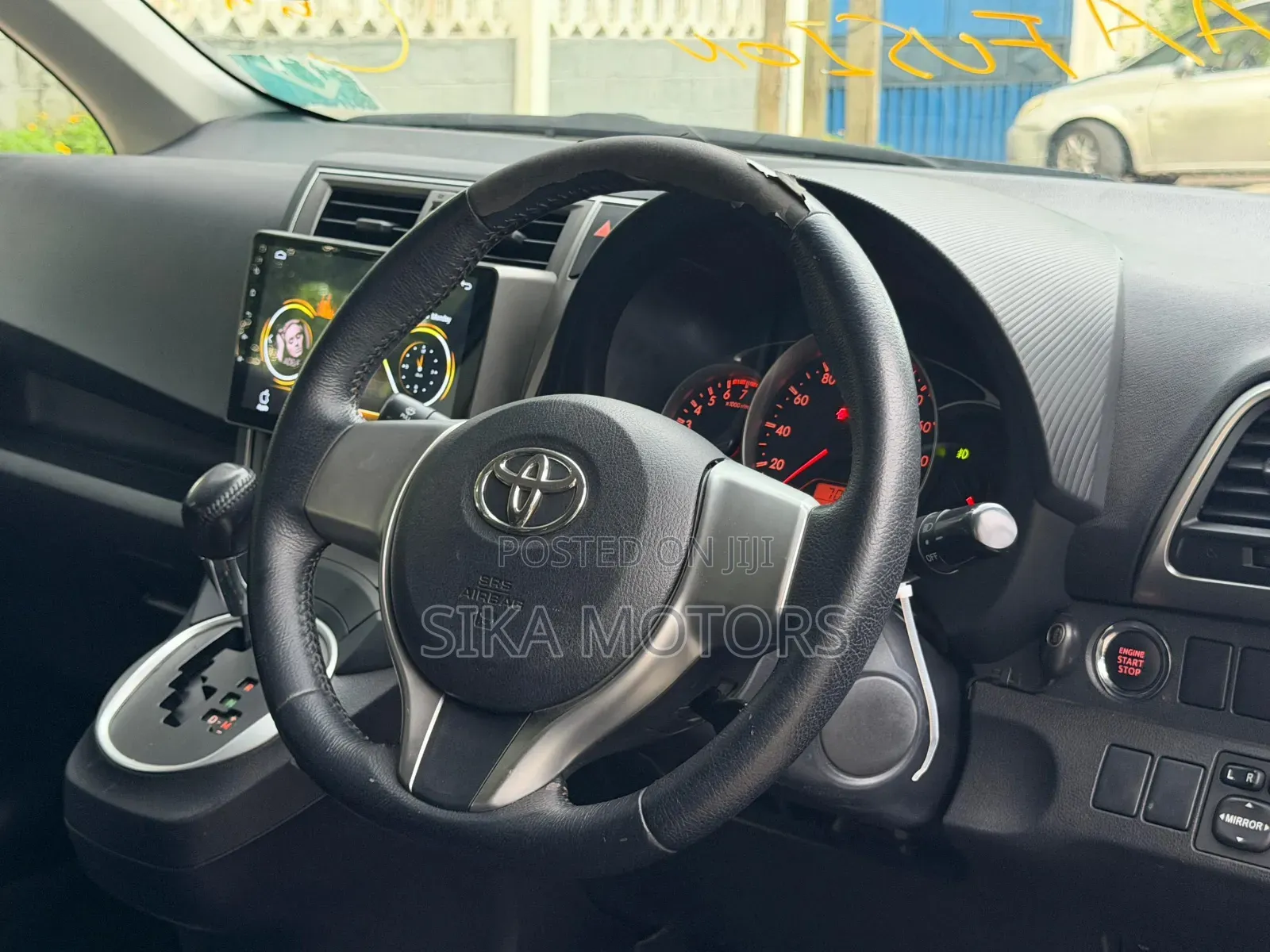 Toyota Ractis 2011 Black