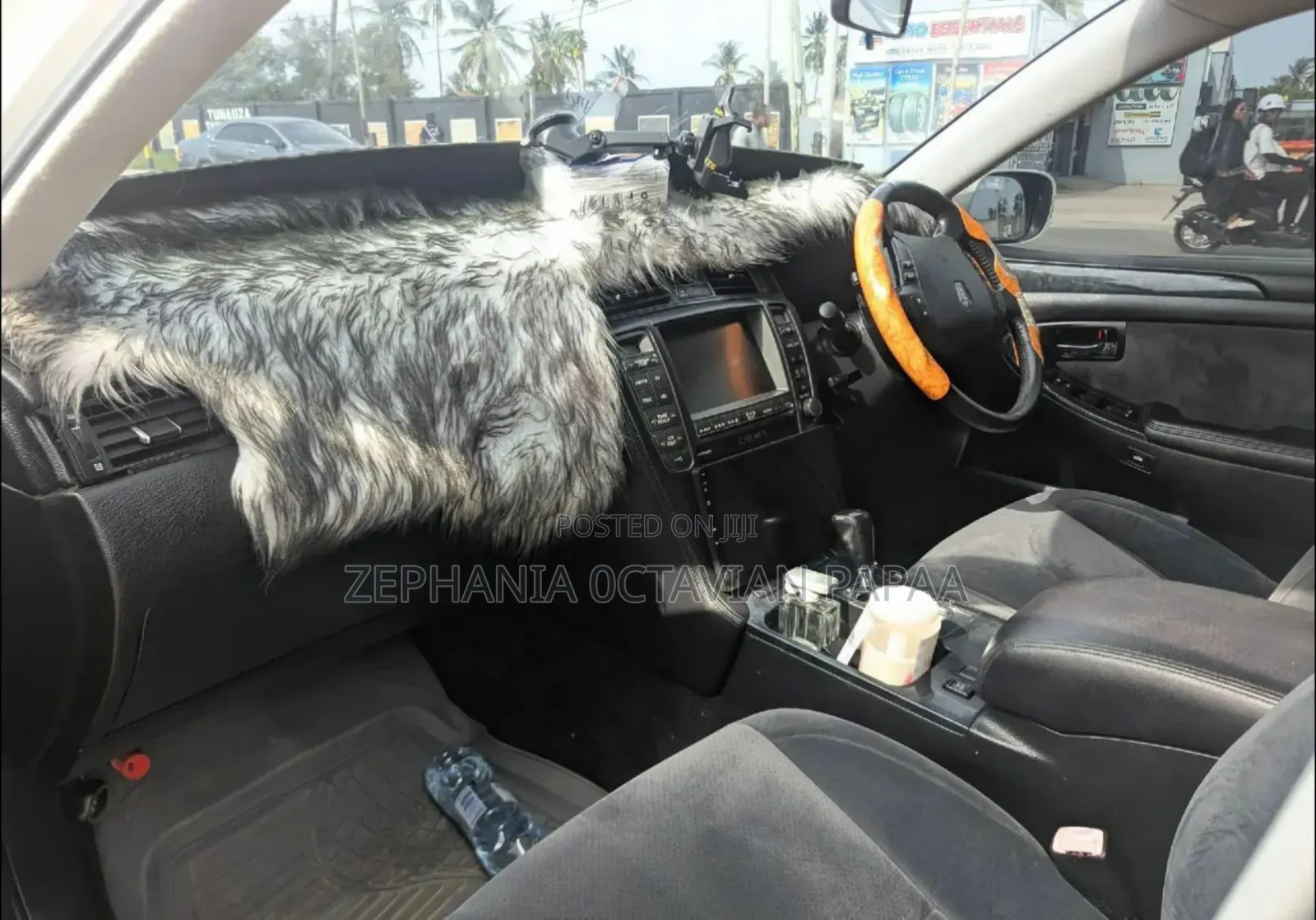 Toyota Crown Royale 2005 White