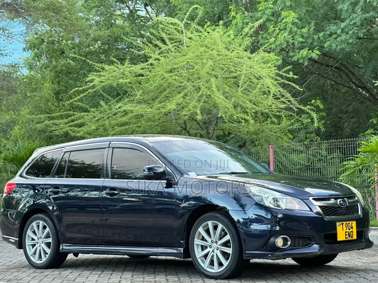 Subaru Legacy 2.5i 2013 Black