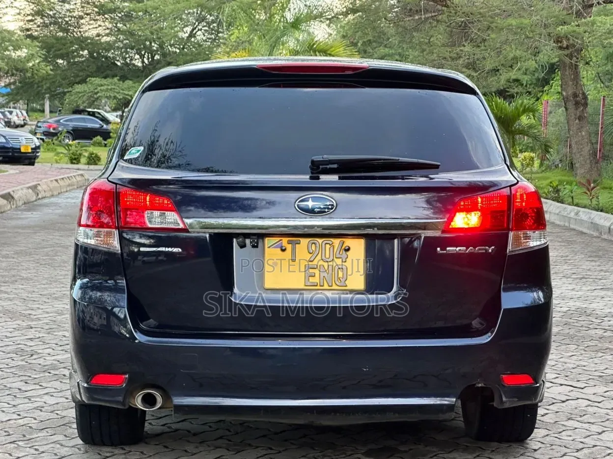 Subaru Legacy 2.5i 2013 Black