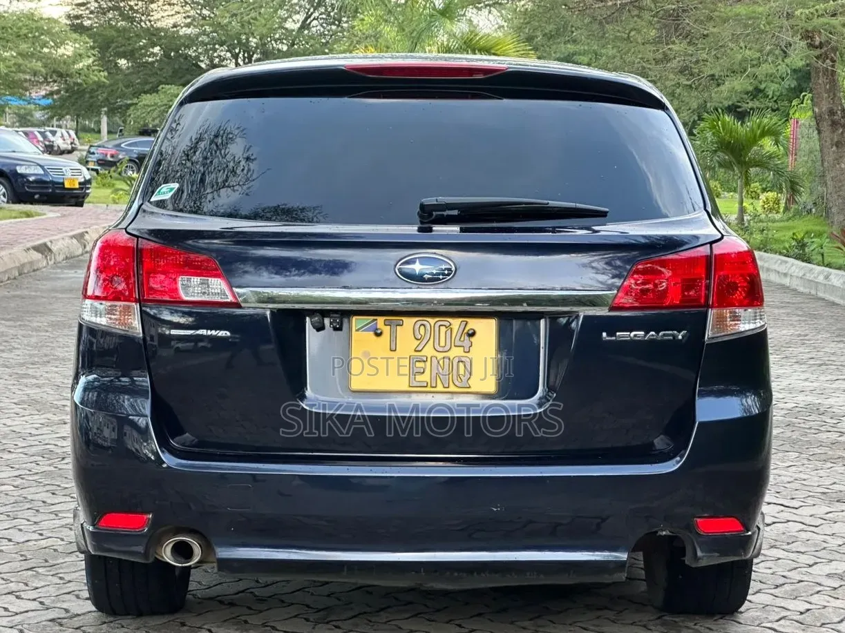 Subaru Legacy 2.5i 2013 Black