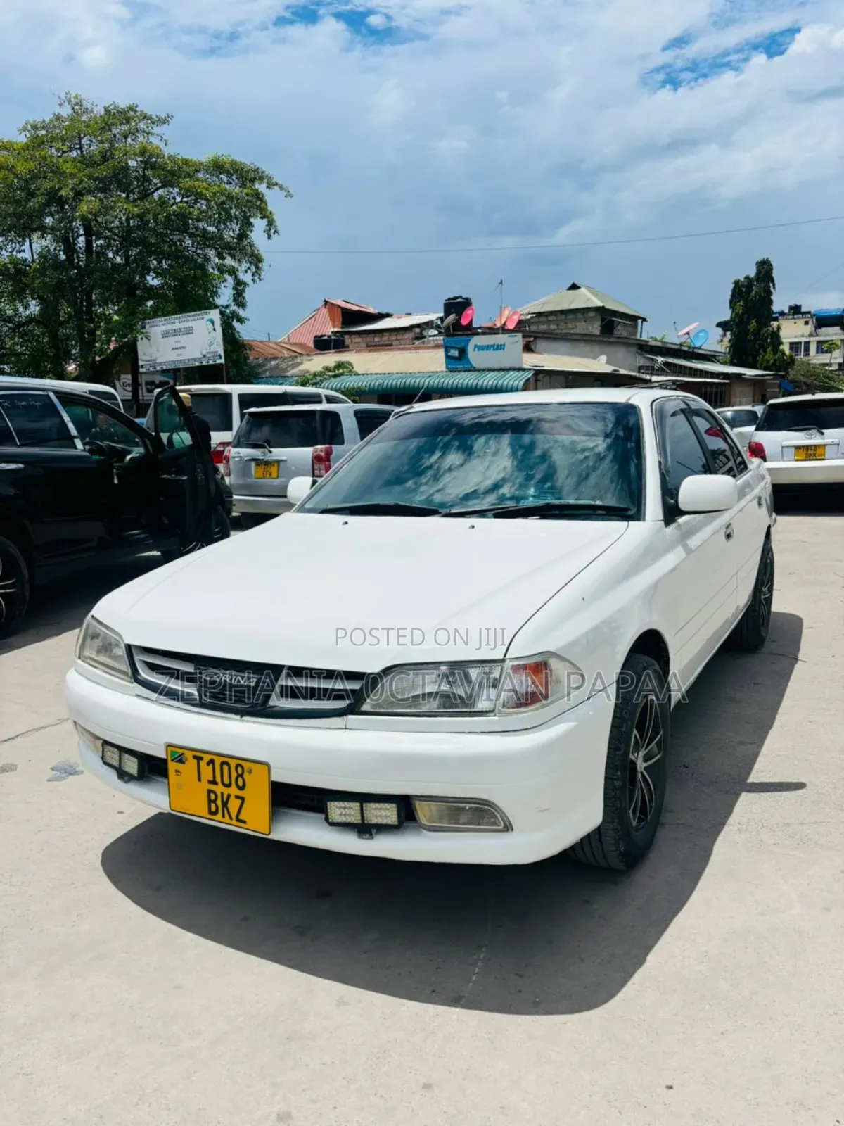 Toyota Carina 2001 White