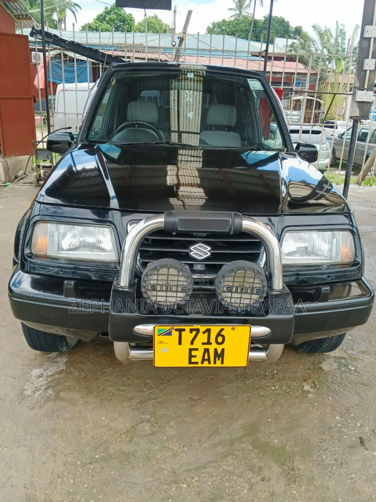 Suzuki Escudo 1998 Black