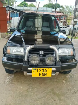 Suzuki Escudo 1998 Black