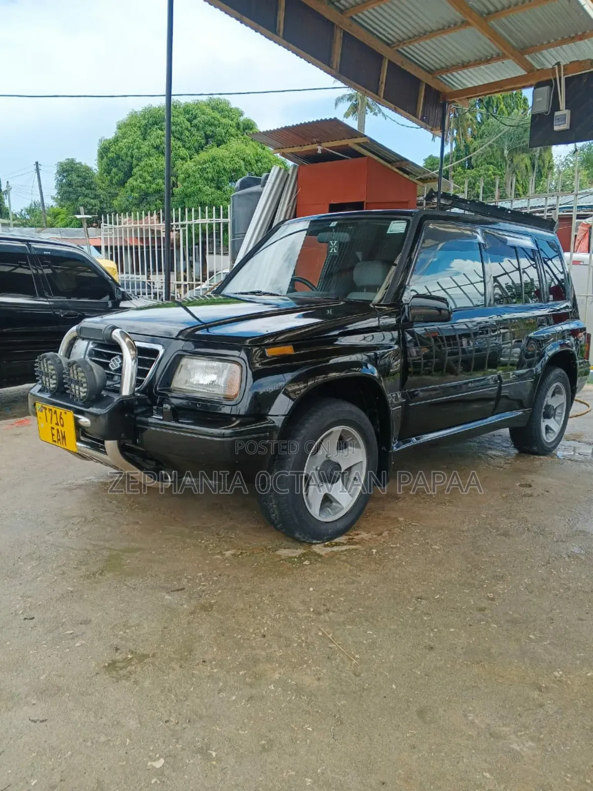 Suzuki Escudo 1998 Black