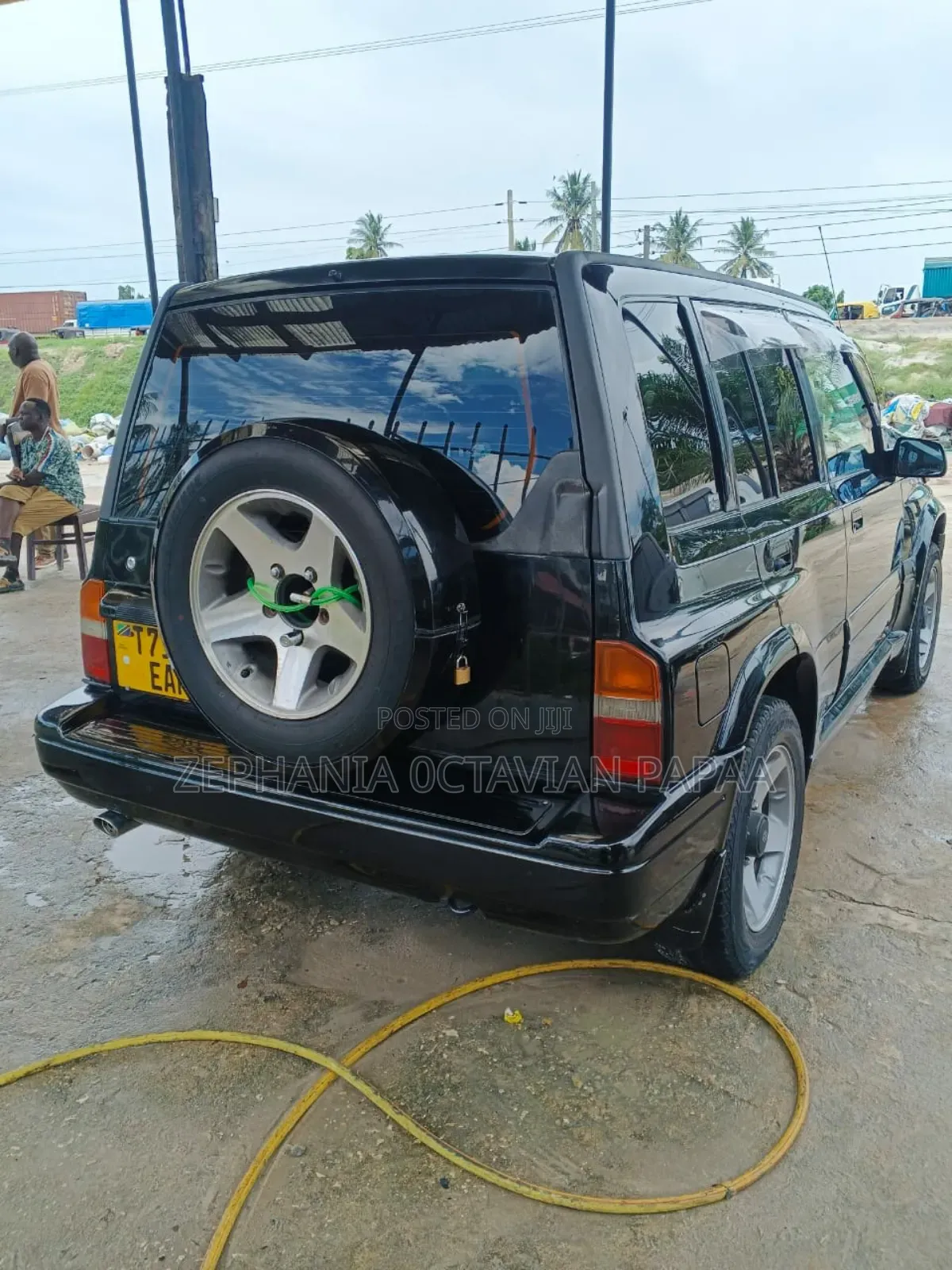Suzuki Escudo 1998 Black