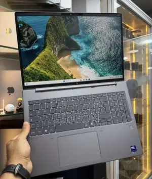 Laptop HP ZBook Power G9 i7 16GB AMD Ryzen 7 SSD 1T