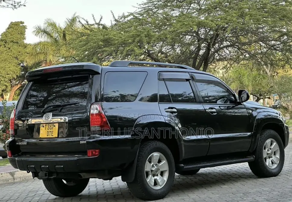 Toyota Hilux Surf 2008 Black
