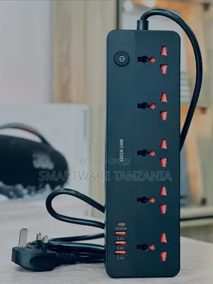 Green Lion Power Strip 5-Way Universal Pd20w Usb-C Fast Charge