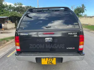 Toyota Hilux 2009 Black