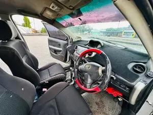 Toyota IST 2005 Silver