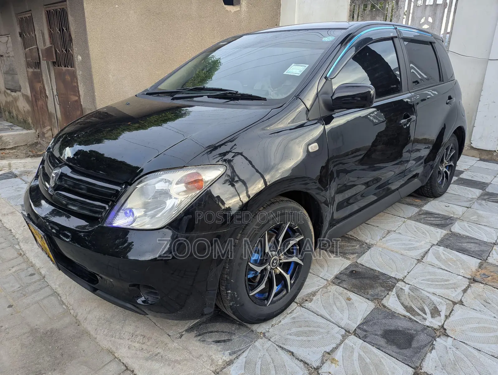 Toyota IST 2004 Black