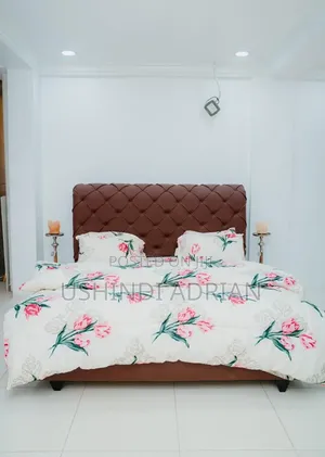 Bedding Set Ya Kifahari (King Size)
 Duvet 1
 Shuka 1
 Foronya 4