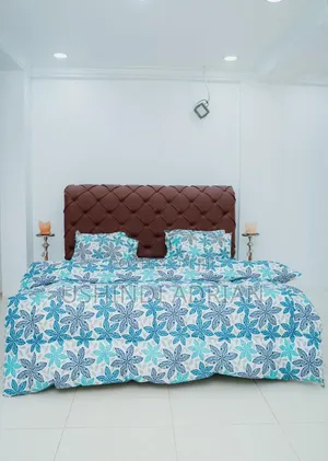 Bedding Set Ya Kifahari (King Size)
 Duvet 1
 Shuka 1
 Foronya 4