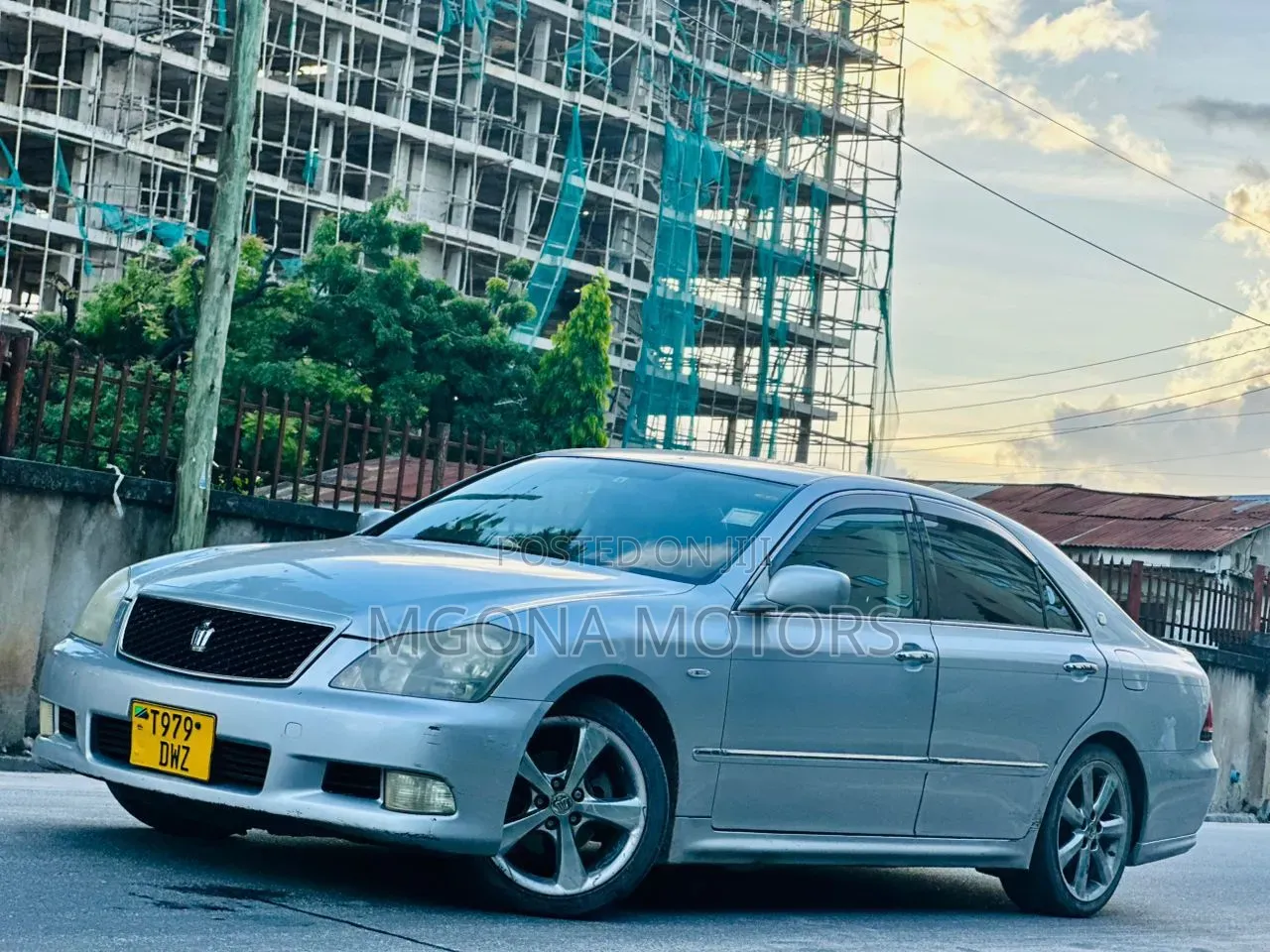 Toyota Crown 2006 Silver