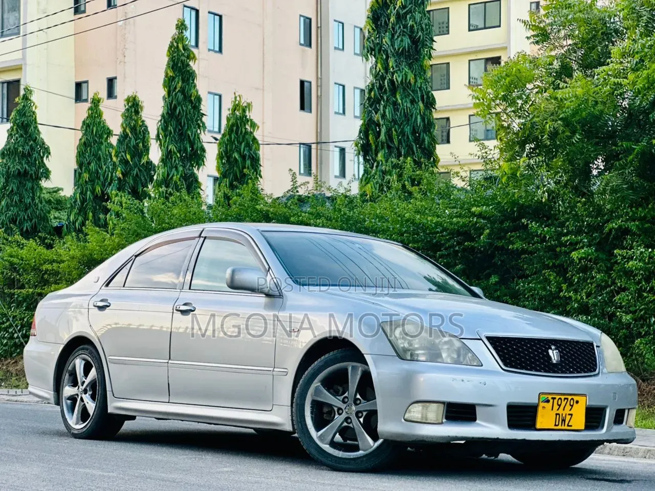 Toyota Crown 2006 Silver