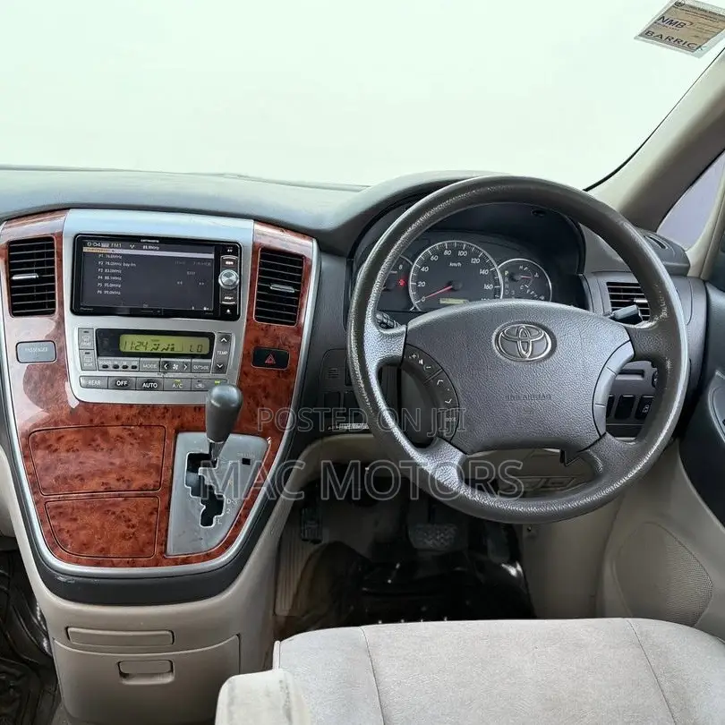 Toyota Alphard 2004 Silver