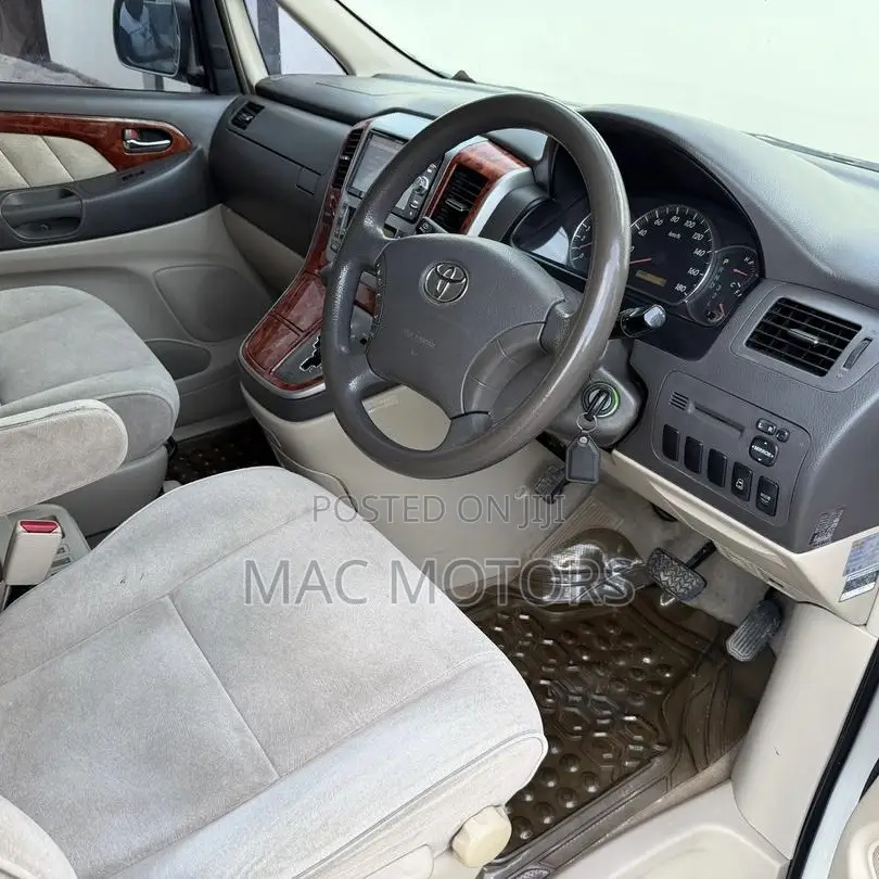 Toyota Alphard 2004 Silver