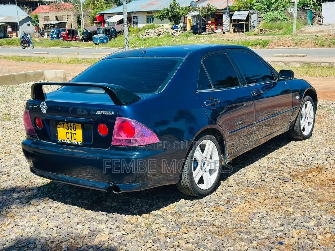 Toyota Altezza 2004 Blue