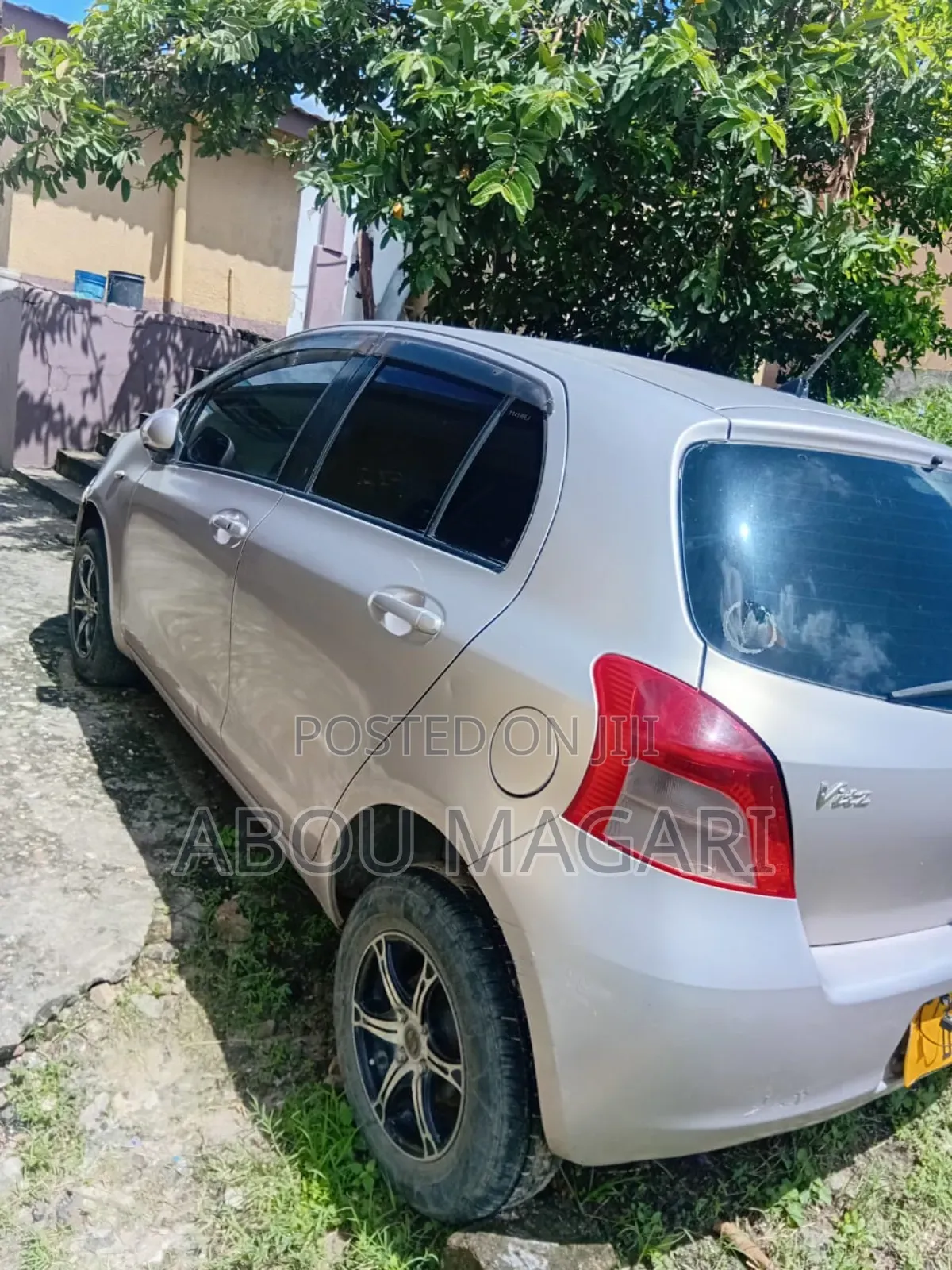 Toyota Vitz 1.5 FWD 5dr 2004 Silver