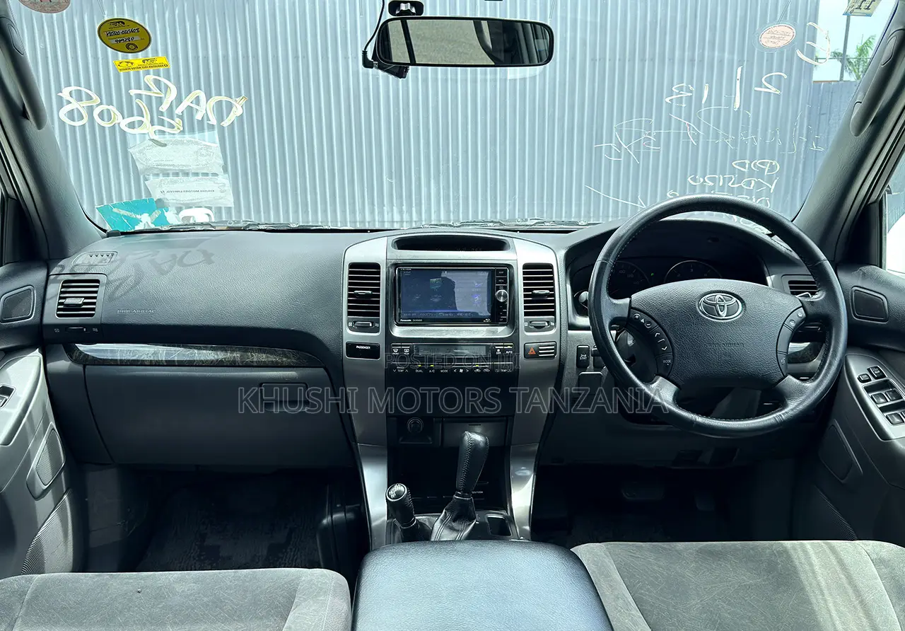 Toyota Land Cruiser Prado 2006 White