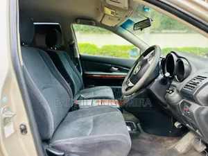 Toyota Harrier 2005 Gold