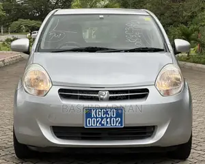 Toyota Passo 1.0 FWD 2010 Silver