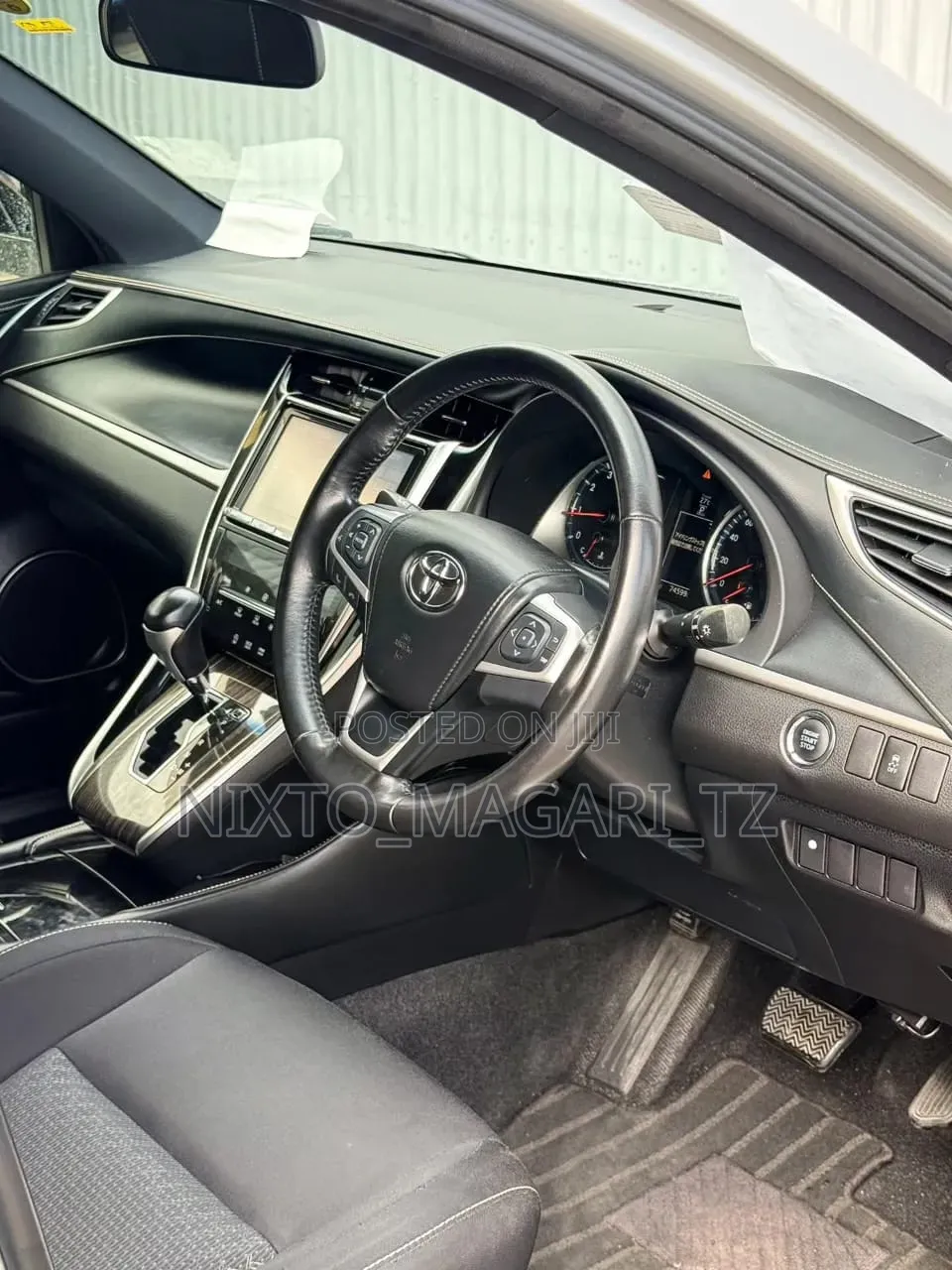 Toyota Harrier 2014 Silver