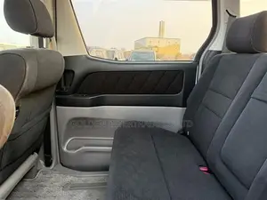Toyota Alphard 2.4 Petrol AWD 2003 White