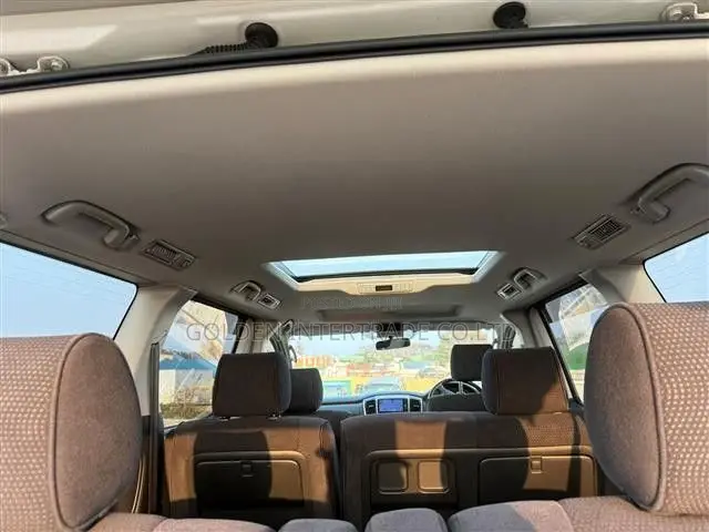 Toyota Alphard 2.4 Petrol AWD 2003 White