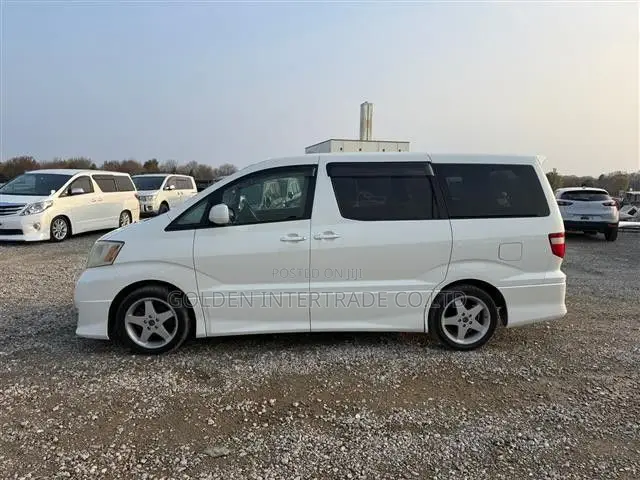 Toyota Alphard 2.4 Petrol AWD 2003 White