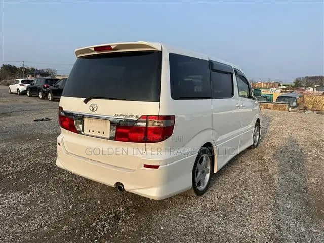Toyota Alphard 2.4 Petrol AWD 2003 White