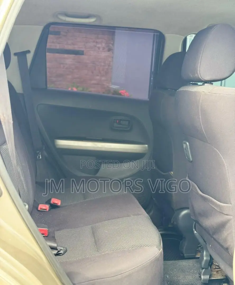 Toyota IST 2004 Beige